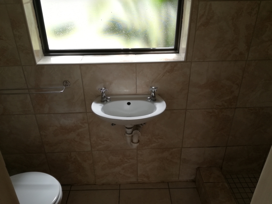 To Let 3 Bedroom Property for Rent in West Riding Western Cape
